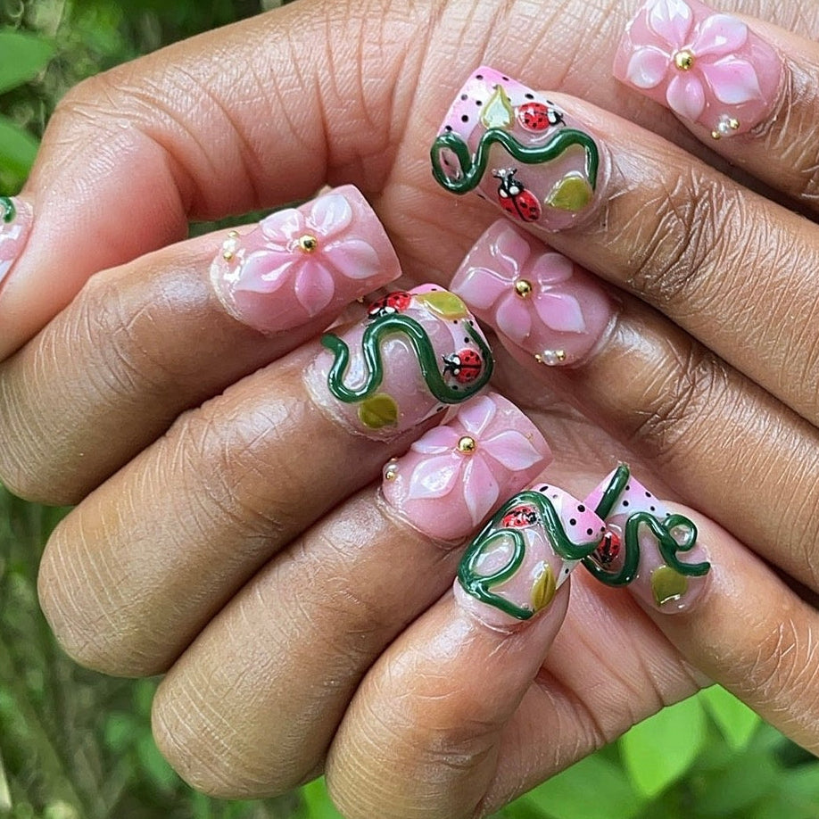 Artistic & Floral